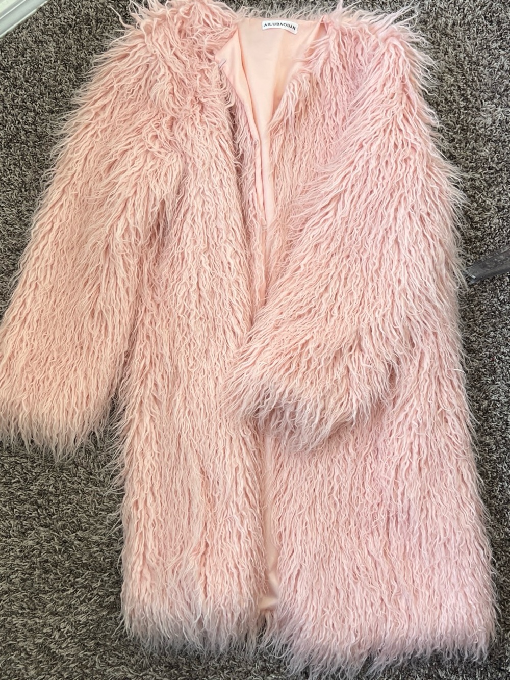 🆕 Soft Pink Shaggy Fur Coat